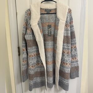 Natural Reflections Gray and Tan Patterned Cardigan